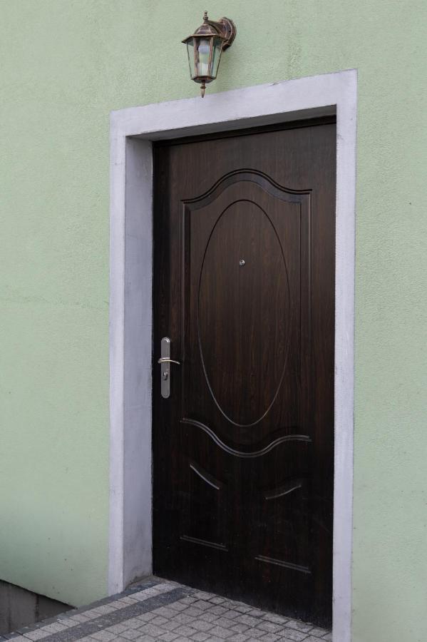 Twoja Przestrzen Noclegi Pokoje Mieszkanie Do Wynajecia Nowy Sacz Exterior photo
